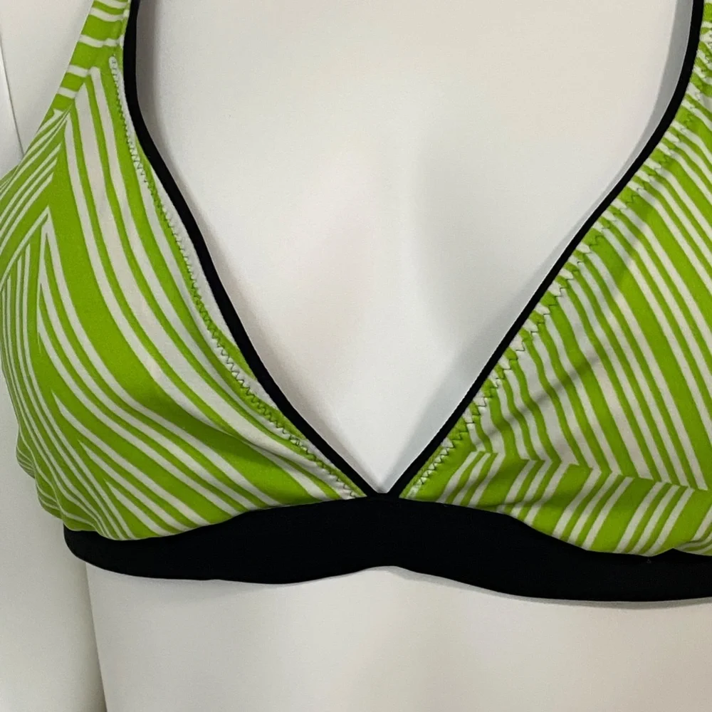 Nike Reversible Bikini Swimsuit Top - Picture 2 of 8